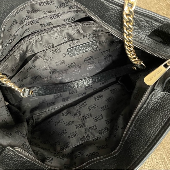 Michael Kors gold chain pebbled leather tote - Picture 6 of 13